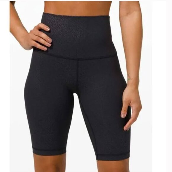 LULULEMON Align Super High Rise Short 10" Size 10 Formulate Emboss Black - Picture 3 of 15